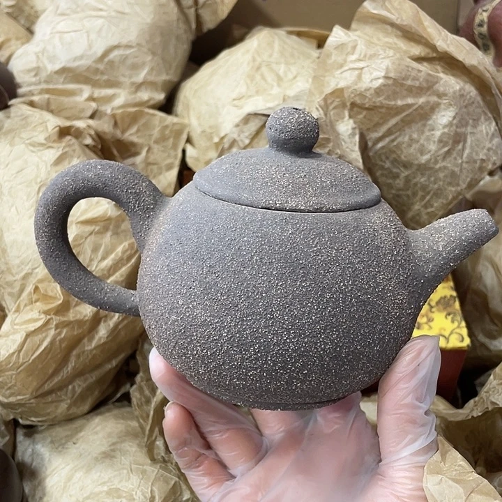 茶壶紫砂原矿泥料，手工制作一把，紫砂壶。