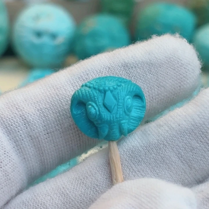 未镶嵌绿松石珠宝奇石