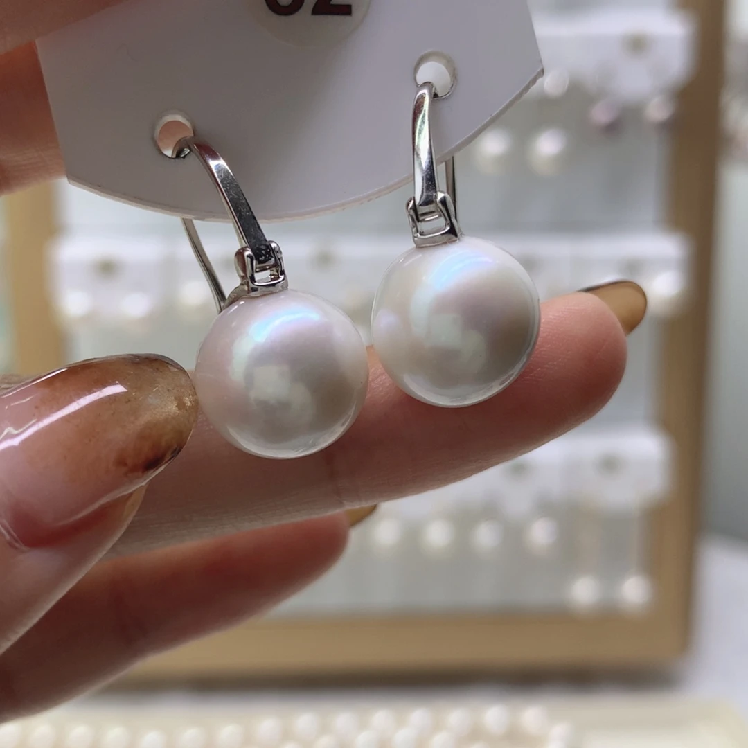 淡水珍珠银S925镶嵌耳饰