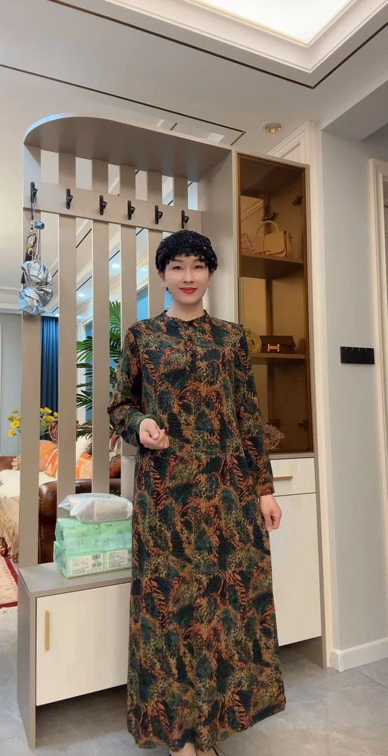 190亲肤弹力棉面料连衣裙