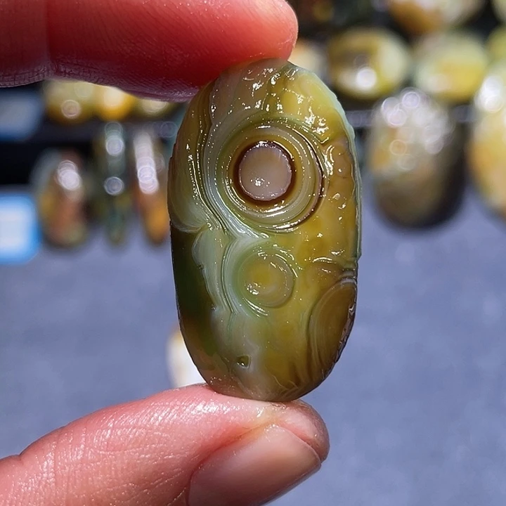 玛瑙/玉髓未镶嵌珠宝奇石