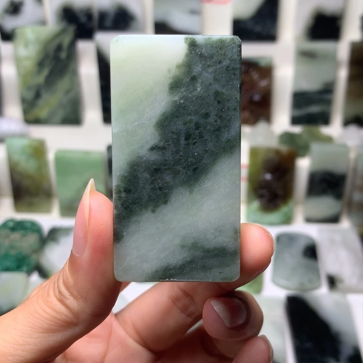 独山玉未镶嵌颈饰22