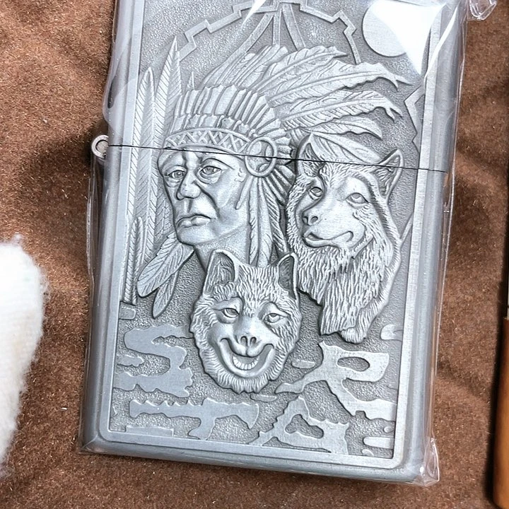 【闪购商品】地球印第安人两只狼