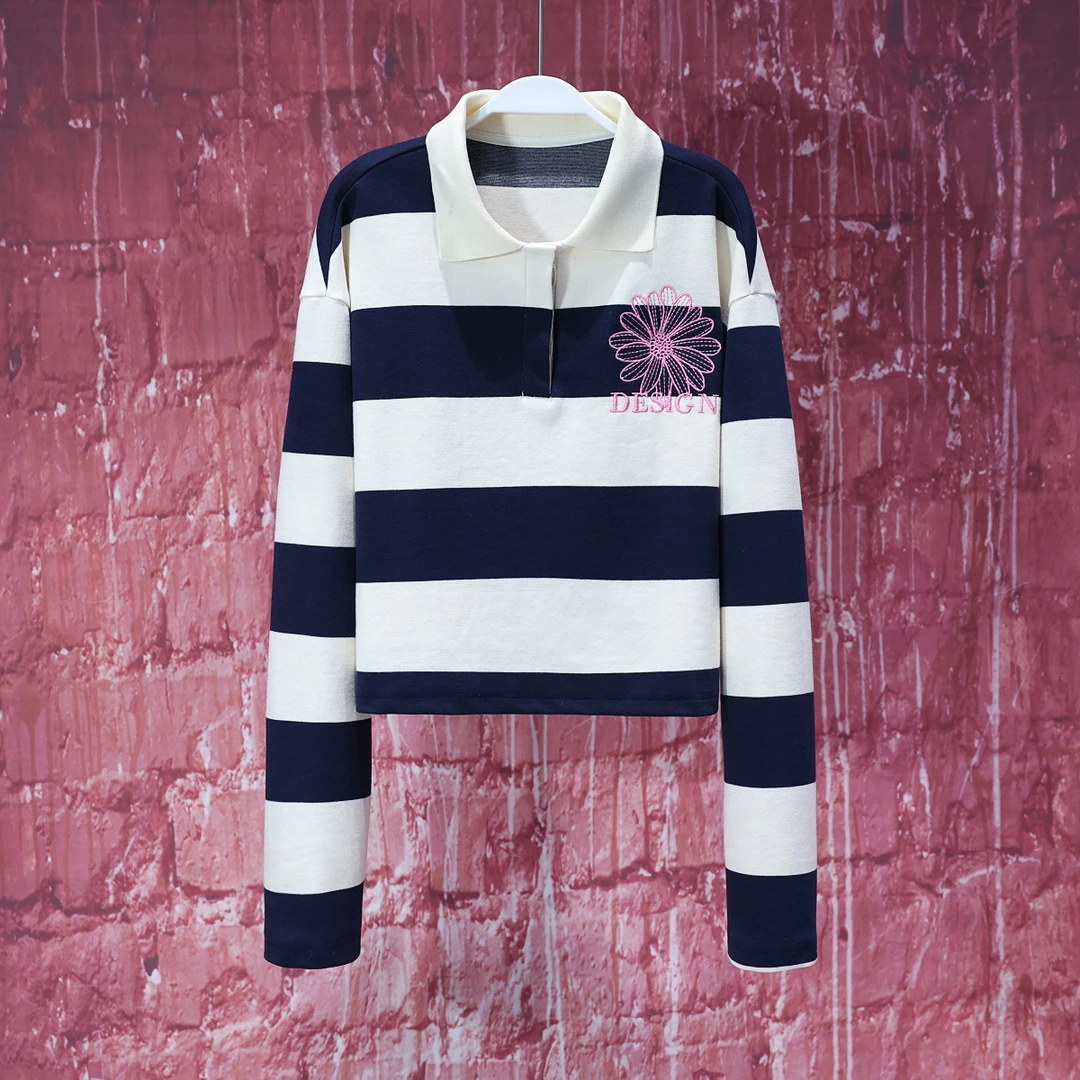 【韩哥女装】2025春季《春山暖日和风》藏蓝/杏色宽条纹休闲卫衣6225A