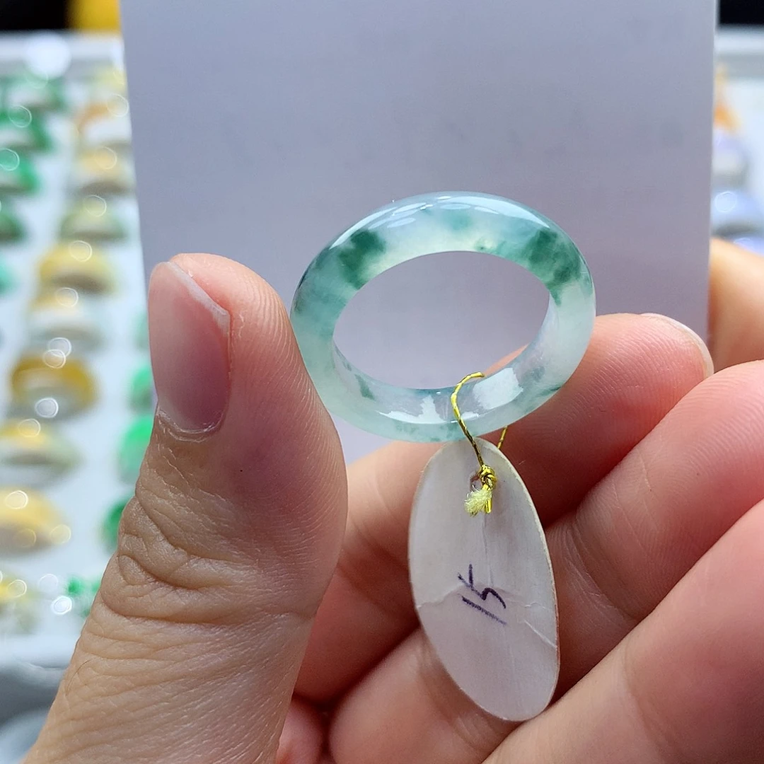 翡翠戒指未镶嵌15圈