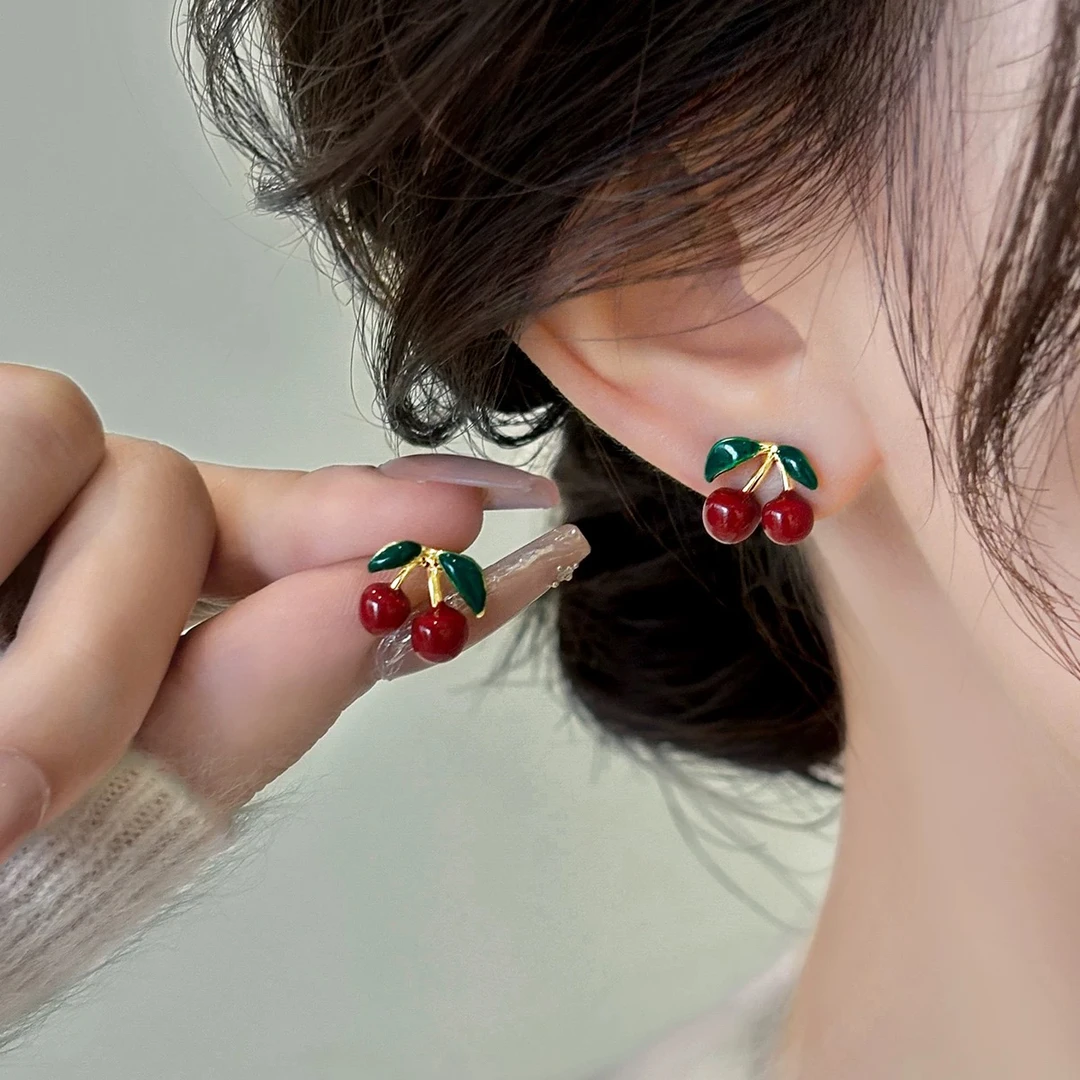 铜合金耳饰 小众设计可爱樱桃耳钉女独特气质高级感百搭耳饰E256