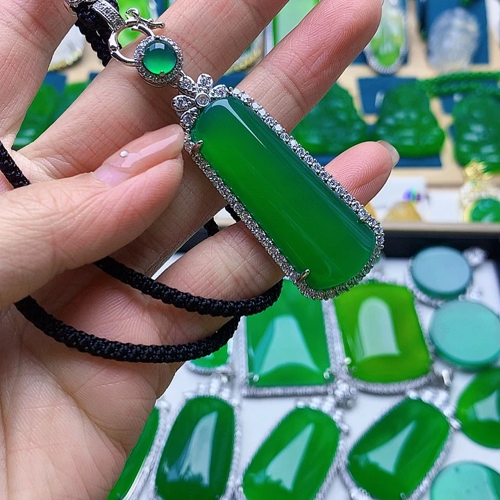 玛瑙/玉髓吊坠未镶嵌