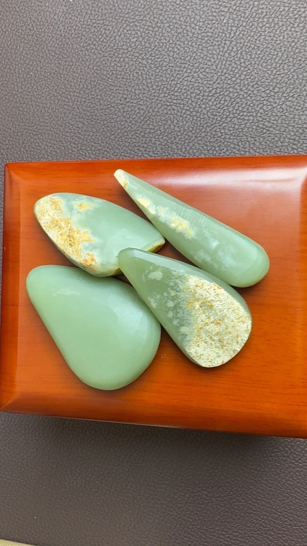 《博乐》析木河磨玉化龙料小把石（4个一起出）