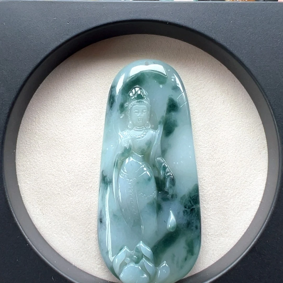 颈饰未镶嵌翡翠观音