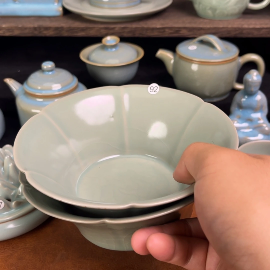 【闪购商品】微瑕碗仿古釉花边