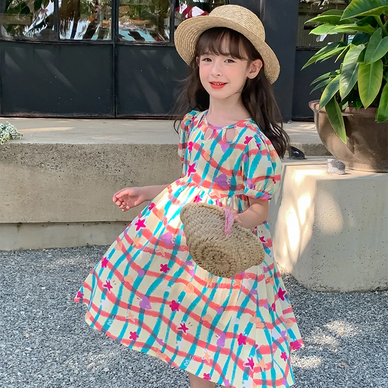 尤画2025夏季儿童海边度假纯色泡泡袖时尚宽松时髦连衣裙子68015