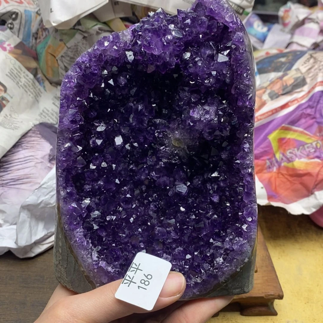 紫晶乌拉圭未镶嵌