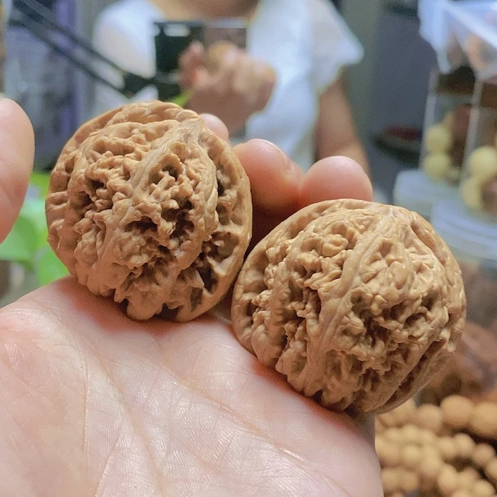 【闪购商品】文玩核桃把件42粗筋