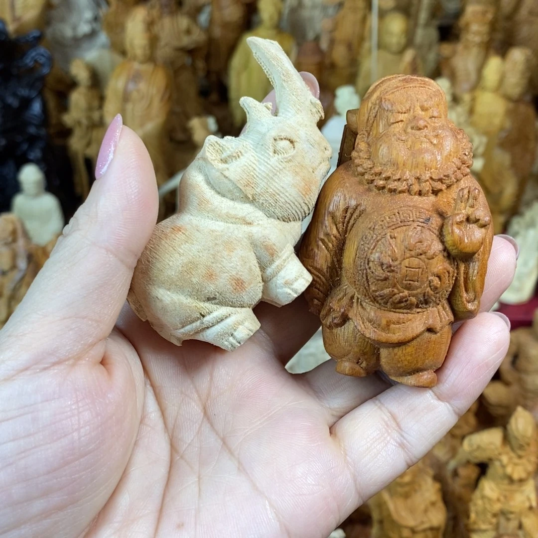木微瑕黄金檀钟馗犀牛摆件