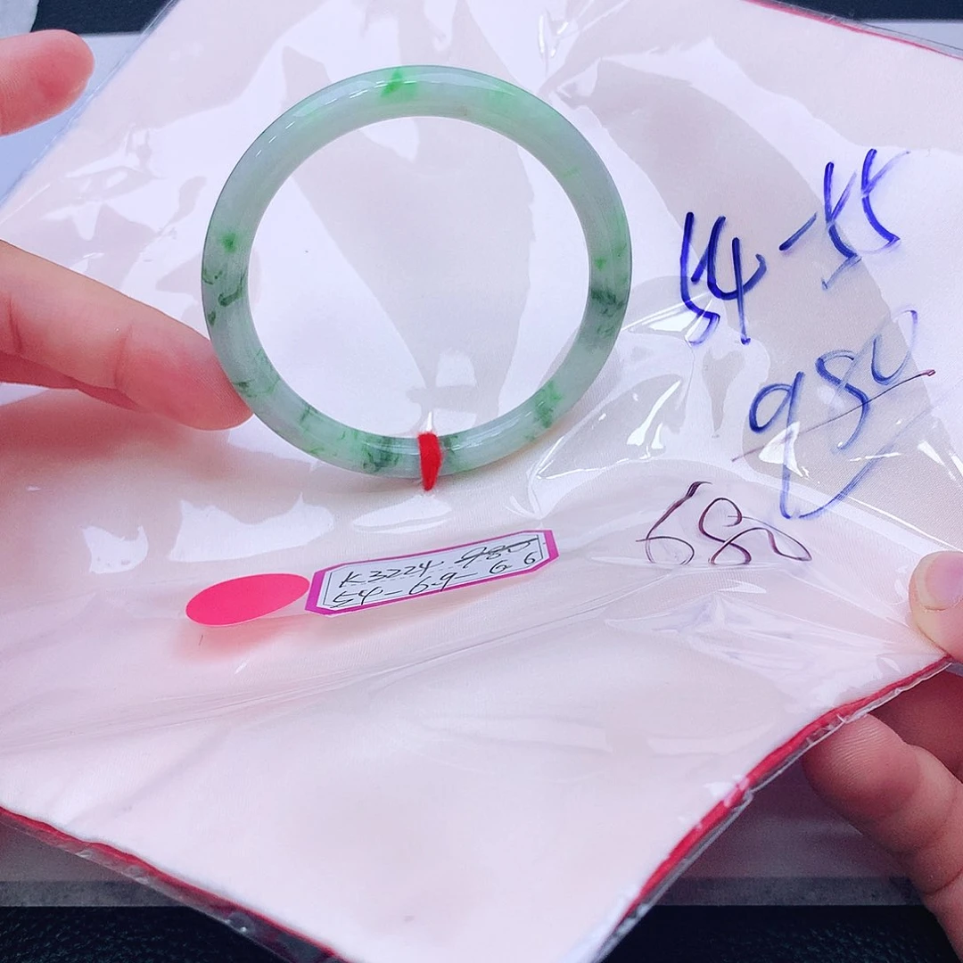 未镶嵌手镯翡翠我