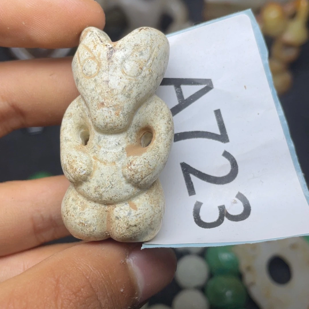 和田玉（糖玉）未镶嵌挂件