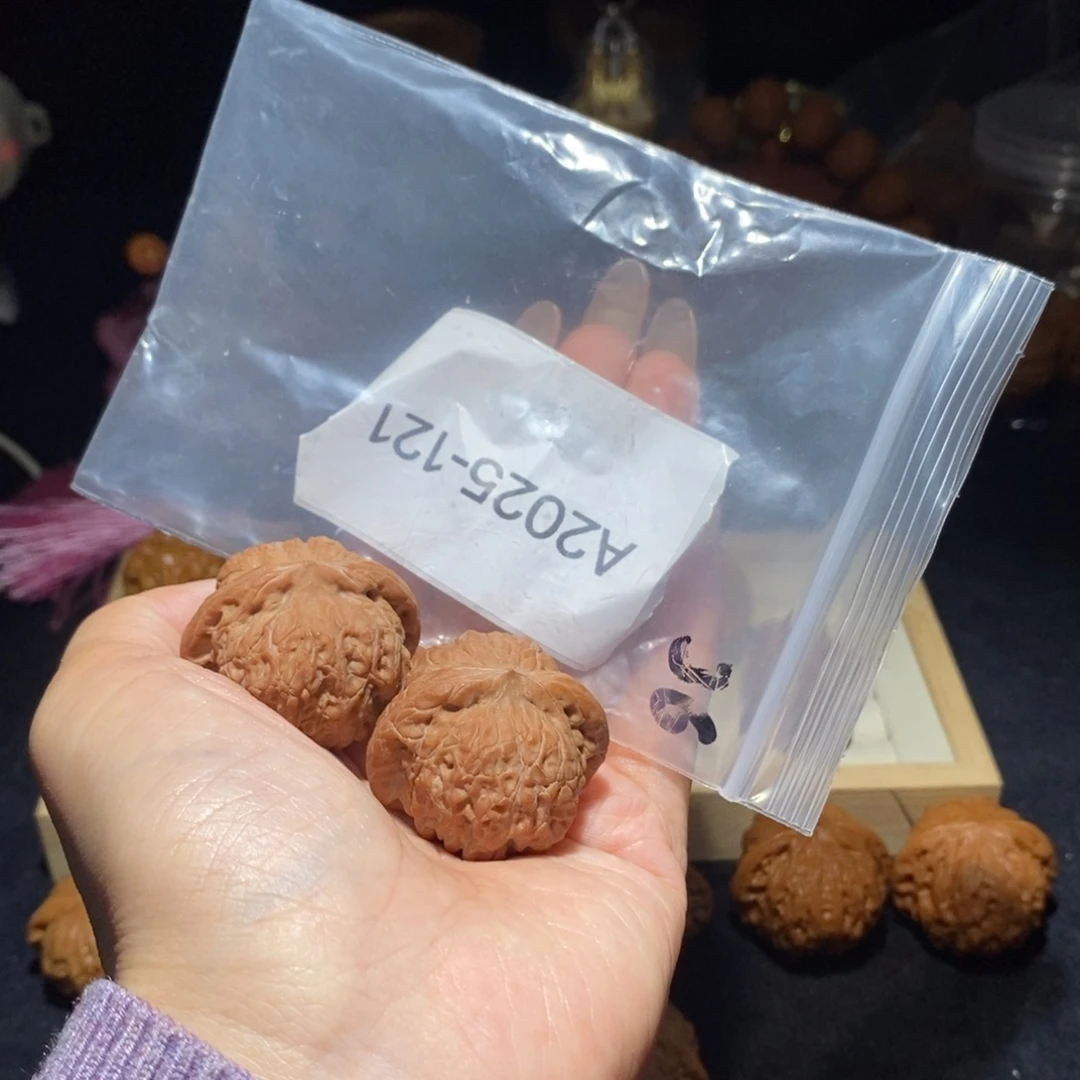 吊坠文玩核桃血麒麟36