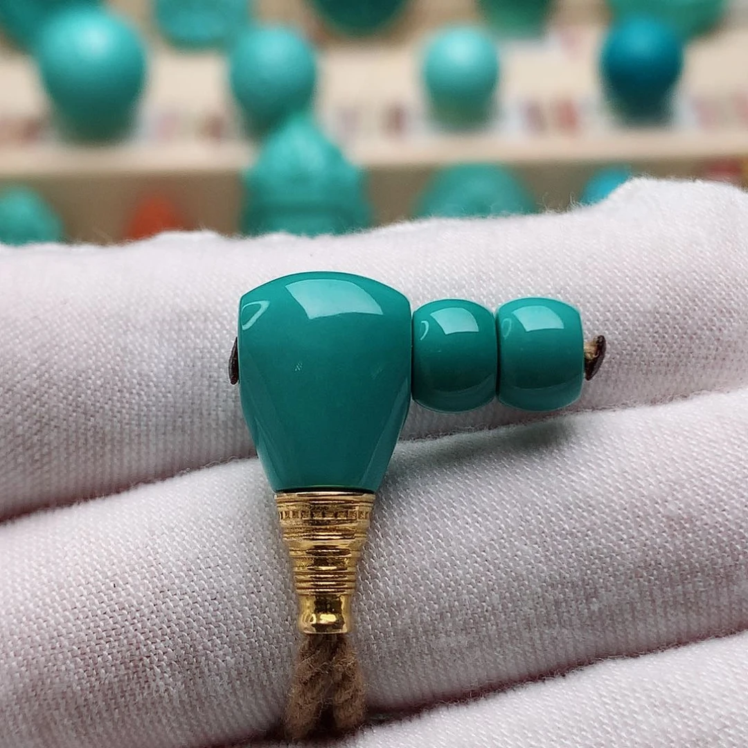 绿松石珠宝奇石18K金镶嵌