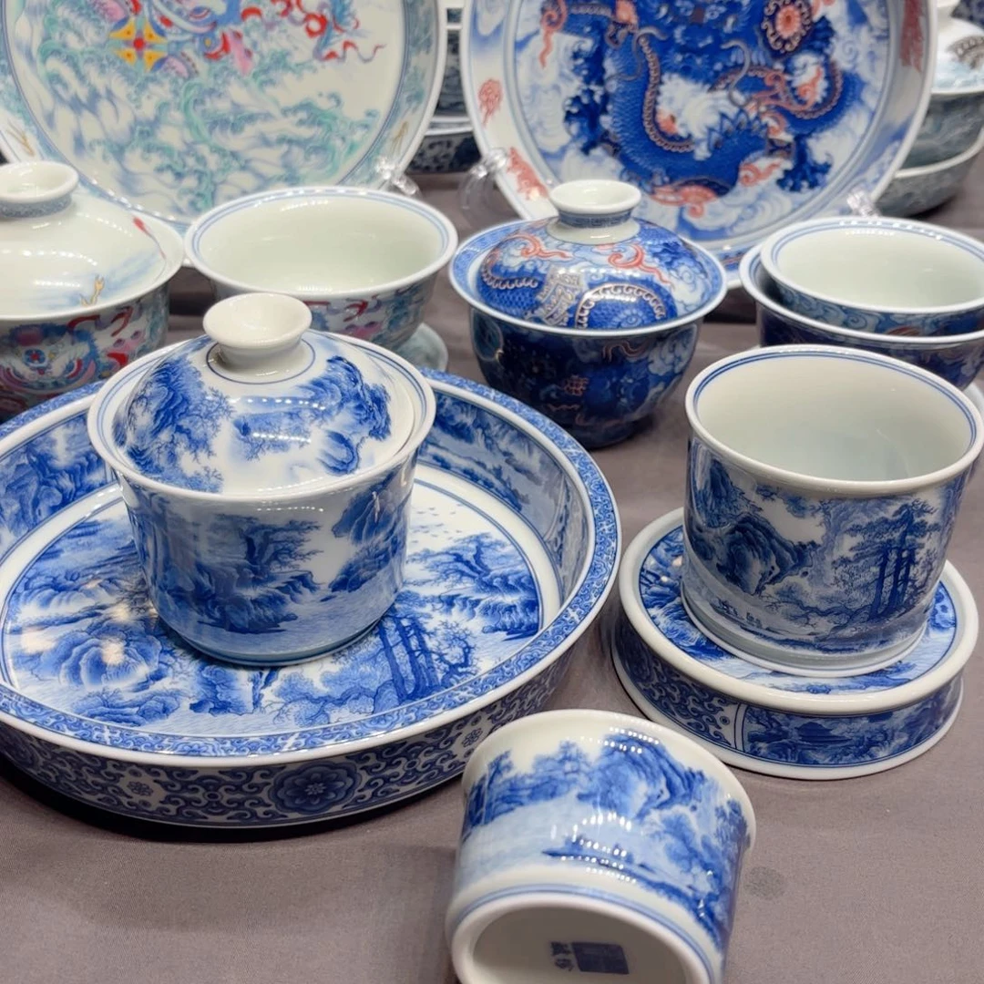 摆件景德镇陶瓷艺术展