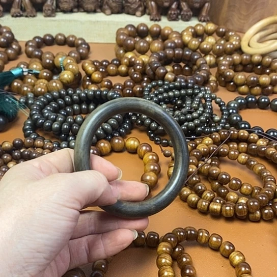 老山檀香老山檀香阴沉