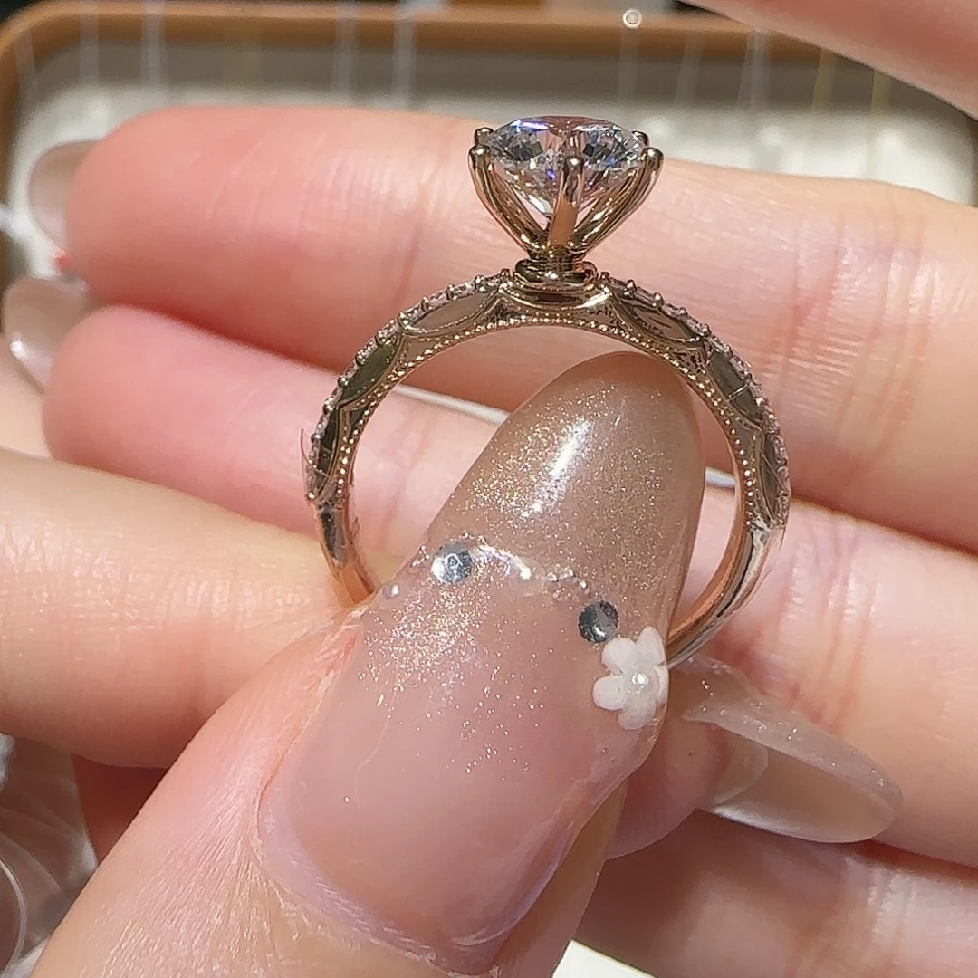 实验室培育钻石18K金镶嵌一克拉玫瑰金婚纱钻戒