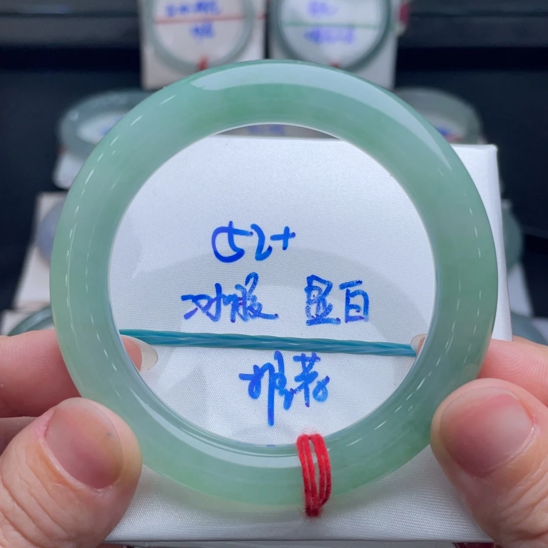 翡翠未镶嵌手镯翡翠手镯42