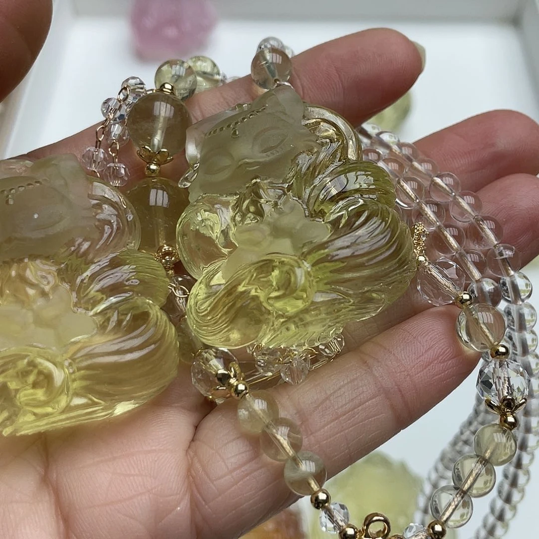 吊坠(不含链)未镶嵌水晶?