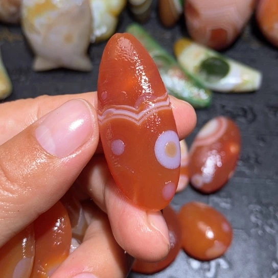石英质玉珠宝半成品未镶嵌翟****心