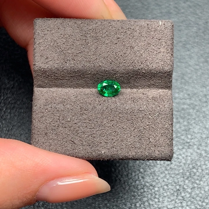 祖母绿裸石0.35ct沃顿绿无油祖母绿5.26*3.76*2.71