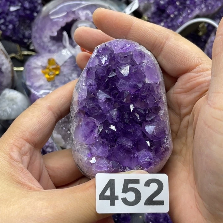 未镶嵌水晶大型摆件（非配饰）