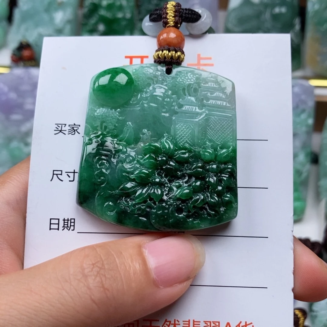翡翠未镶嵌颈饰吊坠