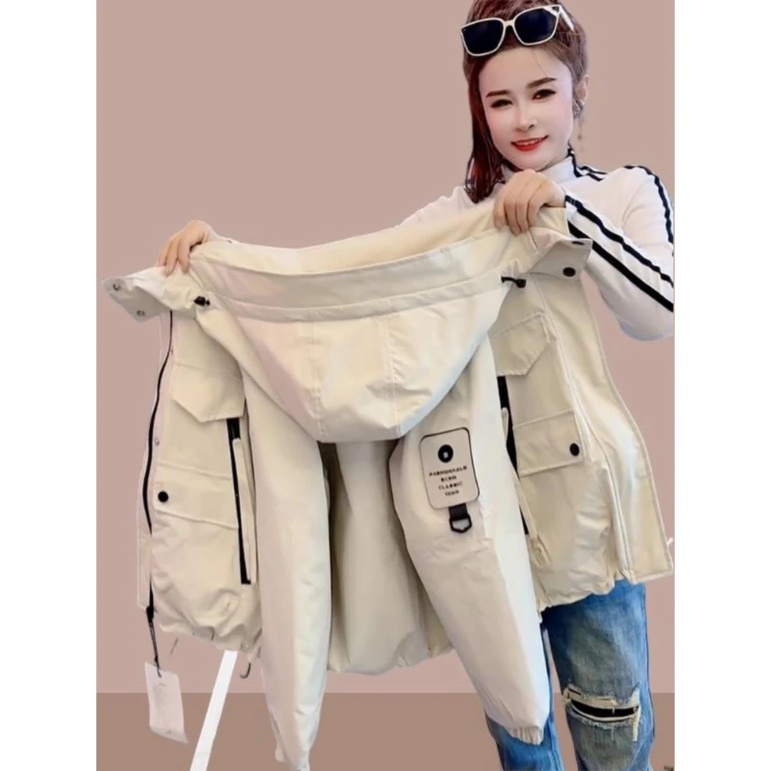 2025秋冬季新款女士慵懒风连帽冲锋衣外套小个子洋气短款工装夹克