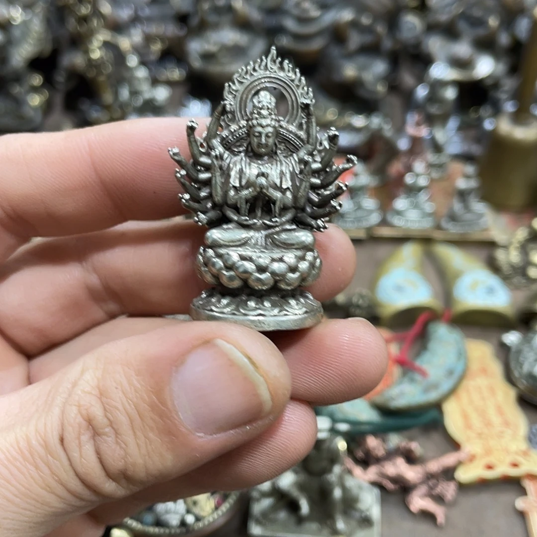 宁***宁白铜材质精品摆件