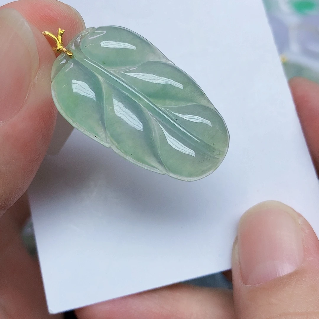 翡翠18K金镶嵌颈饰367899