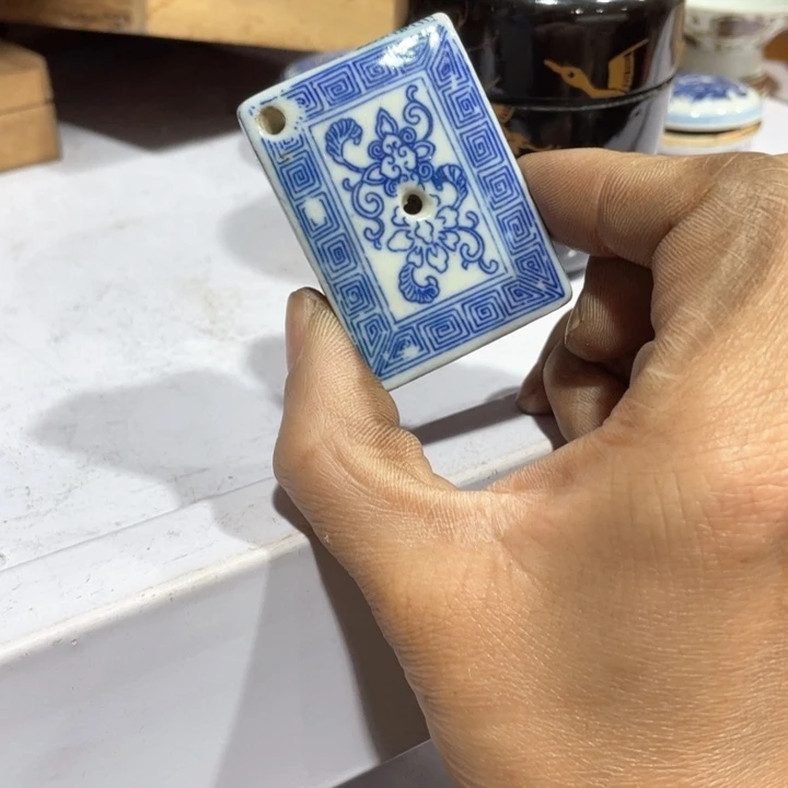 轻**月新亿阁祝福大家新年快乐