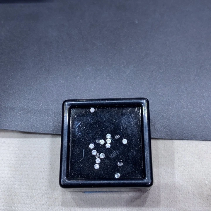 裸石蓝宝石欣*0.32克拉
