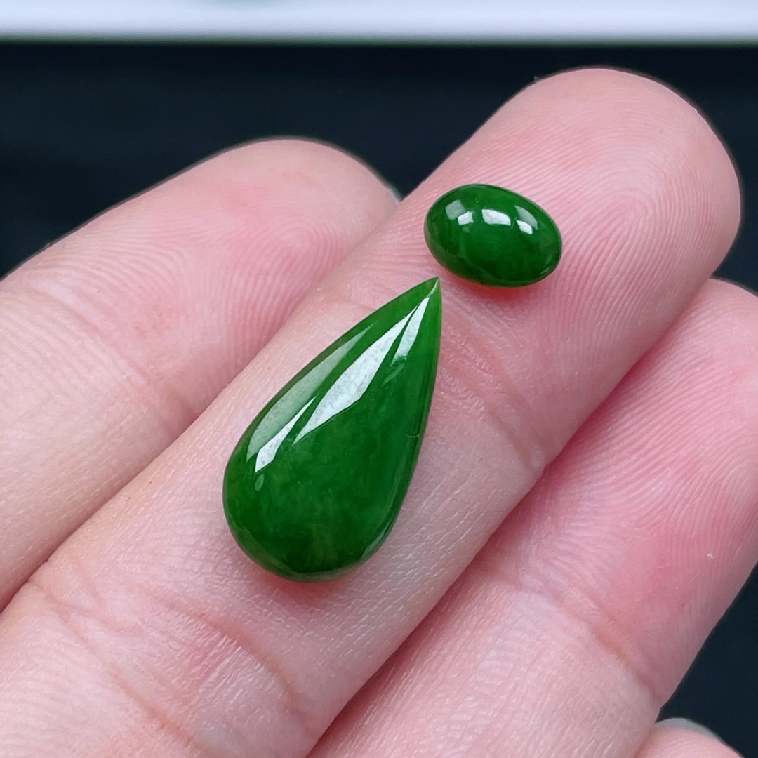 T068缅甸天然翡翠A货满绿戒面一对满绿辣绿镶嵌件百搭气质翡翠色