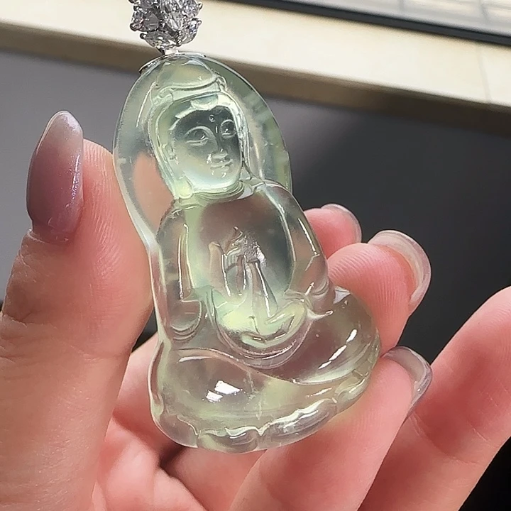 岫玉18K金镶嵌颈饰岫玉