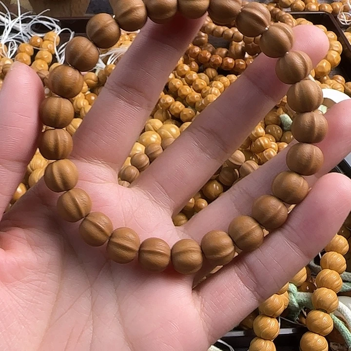 拖***。猴头核桃吊坠小鲨鱼磨砂