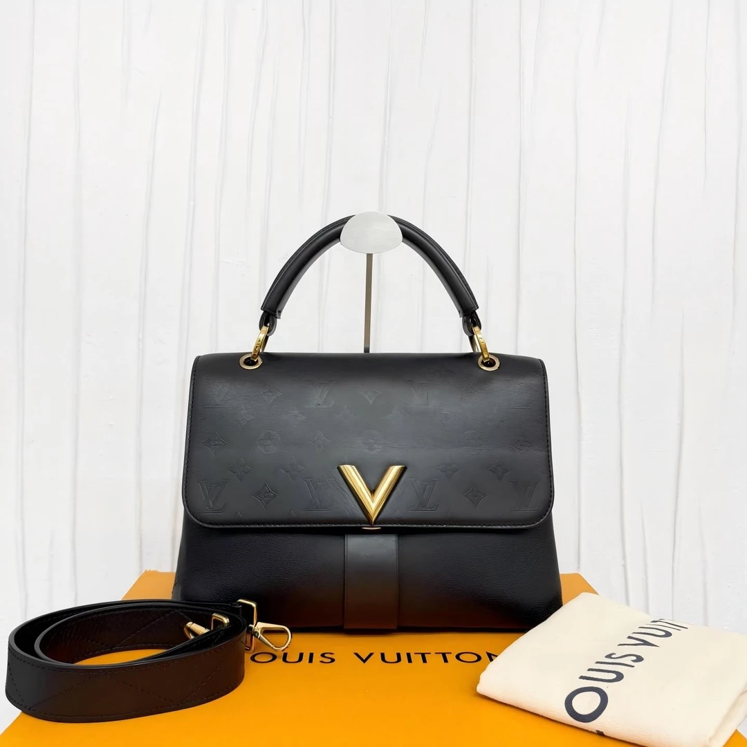 99新 LouisVuitton/路易威登 /夏vv1023/单肩包/16645514