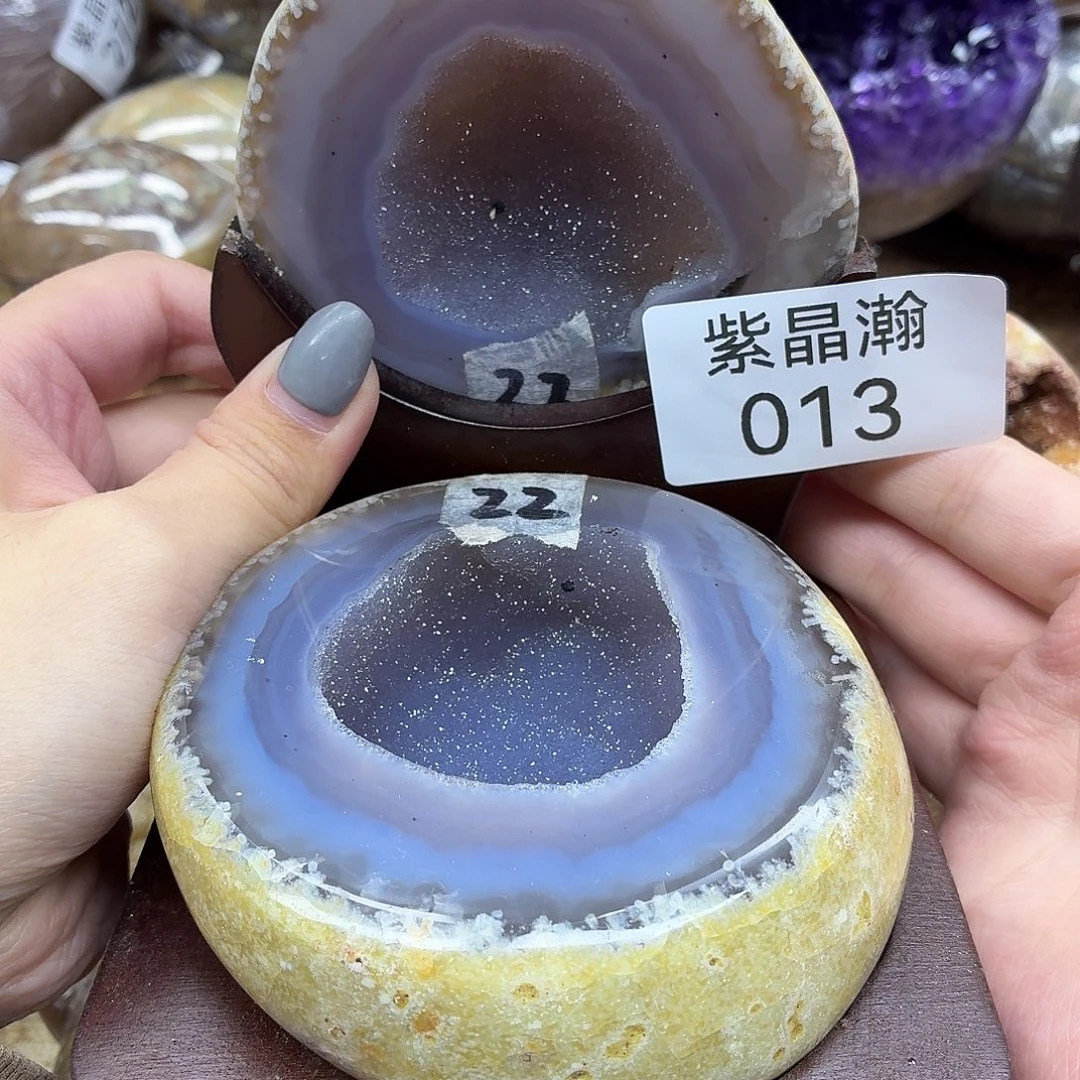 玛瑙/玉髓未镶嵌珠宝奇石