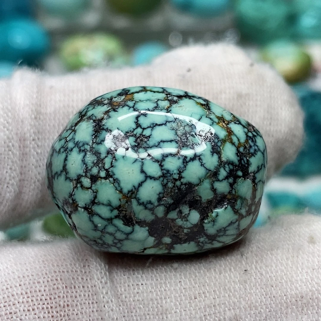 绿松石未镶嵌天然原矿 带武汉地大证书