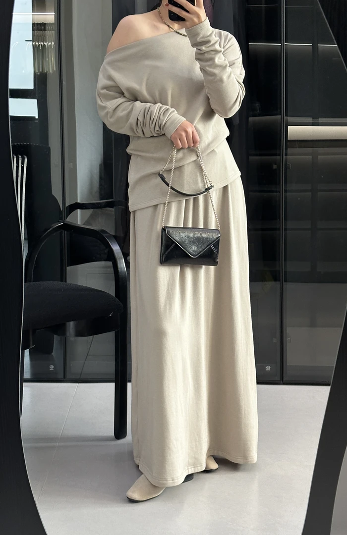 宸渡秋冬高级感套装气质斜肩露肩套装