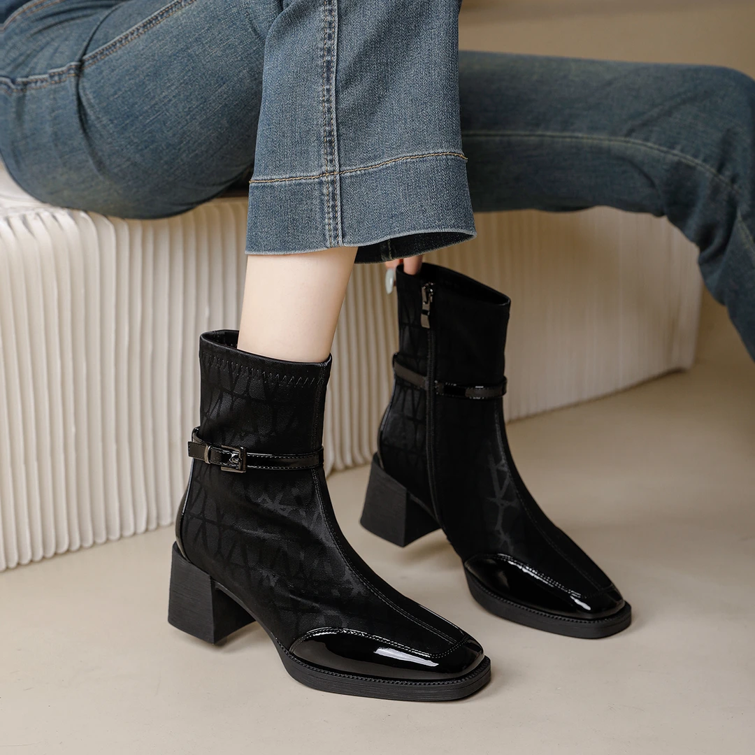 短筒马丁靴女靴秋冬季爆款拼接方头高跟鞋粗跟不累脚瘦瘦靴短靴女