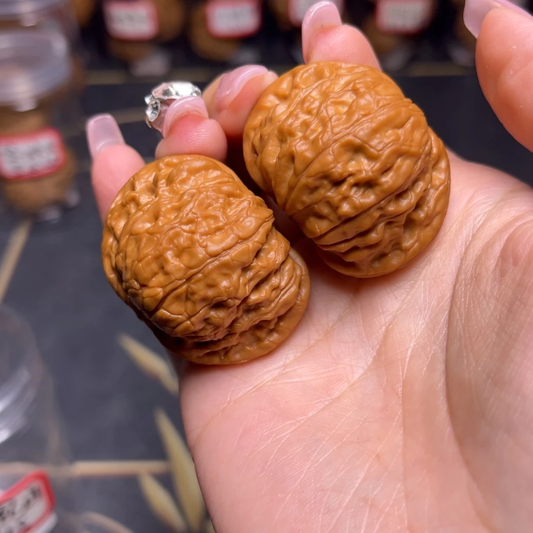 吊坠文玩核桃凤凰山