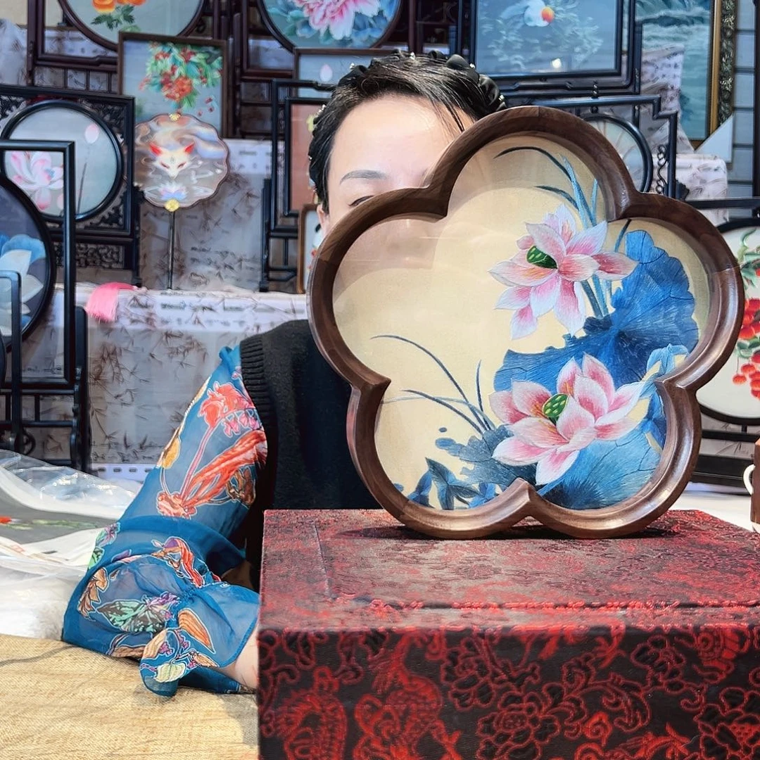 织绣苏绣摆台胡桃木摆台