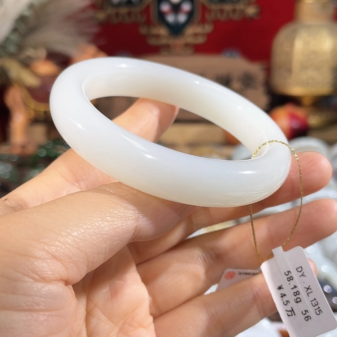 和田玉手镯未镶嵌羊脂白玉 暖白 细油 56圈