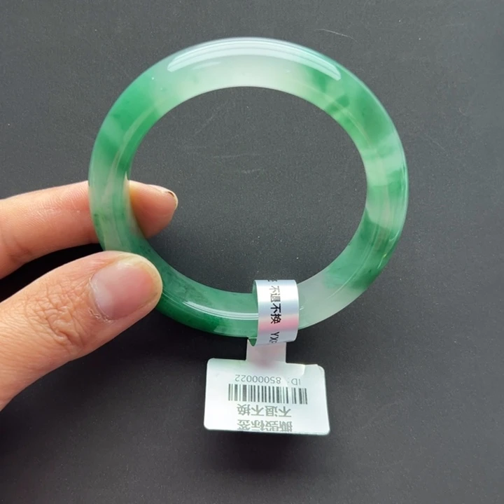 石英质玉（非洲翠）未镶嵌手镯+56