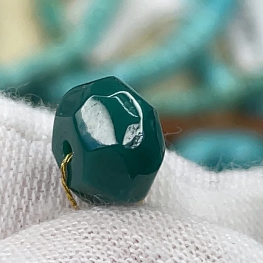 绿松石未镶嵌挂件