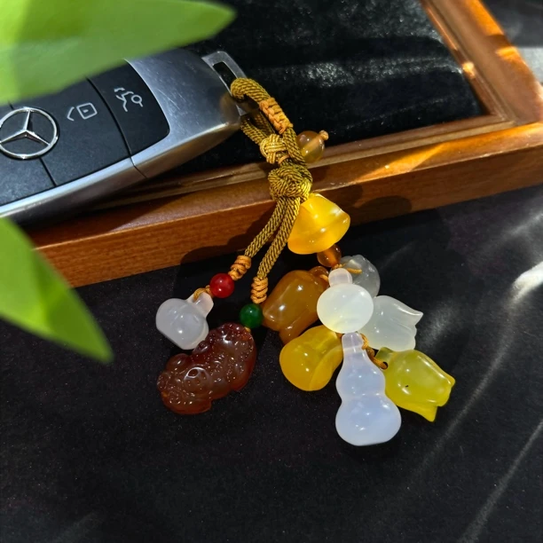 天然玉石玛瑙车钥匙挂件
